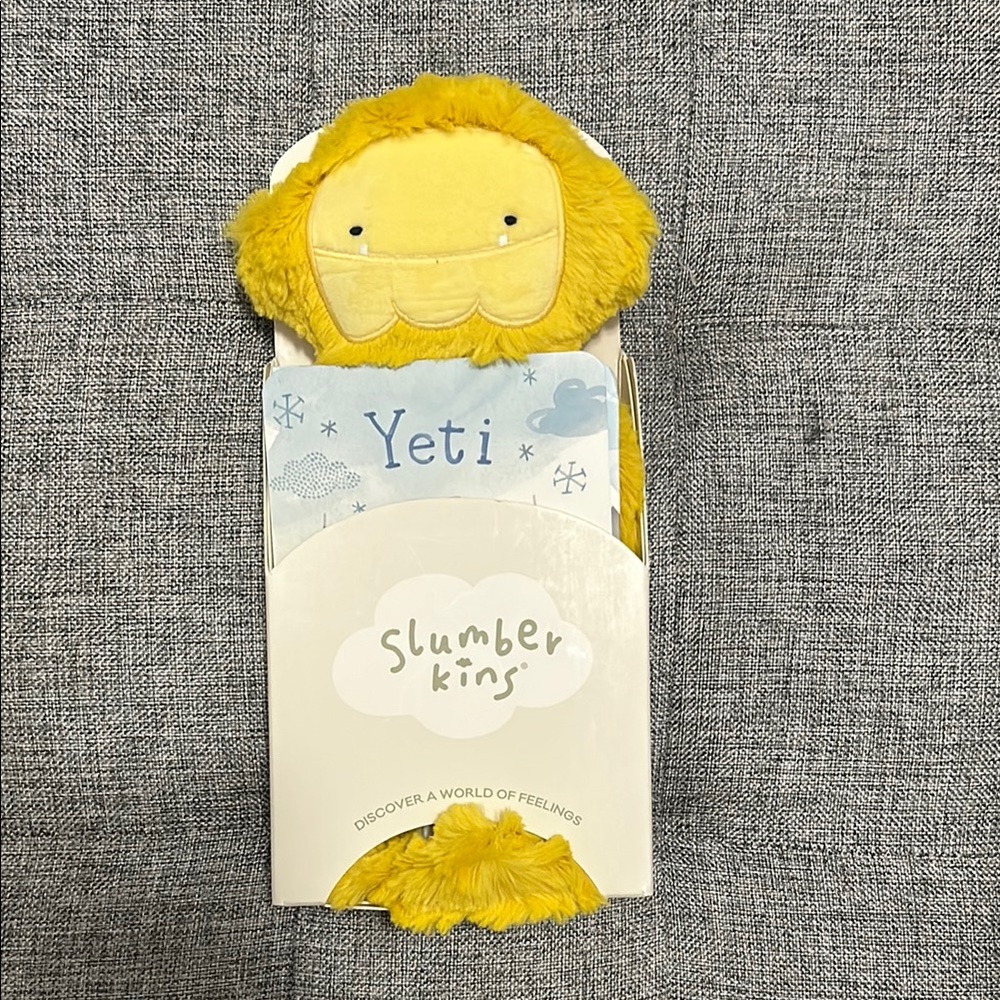 NWT Yellow Yeti Snuggler Slumberkins and Book Set